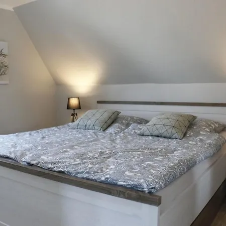 Holiday home Ferienhaushaelfte Blankenmoor