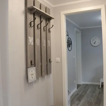 Ferienhaushaelfte Blankenmoor Tatil Evi